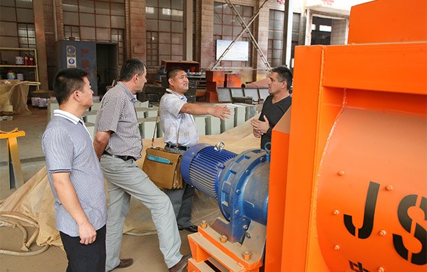 Russia-Customers-Visit-Camelway-Machinery